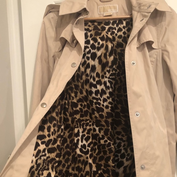 Michael Kors Women’s Raincoat - Picture 4 of 6